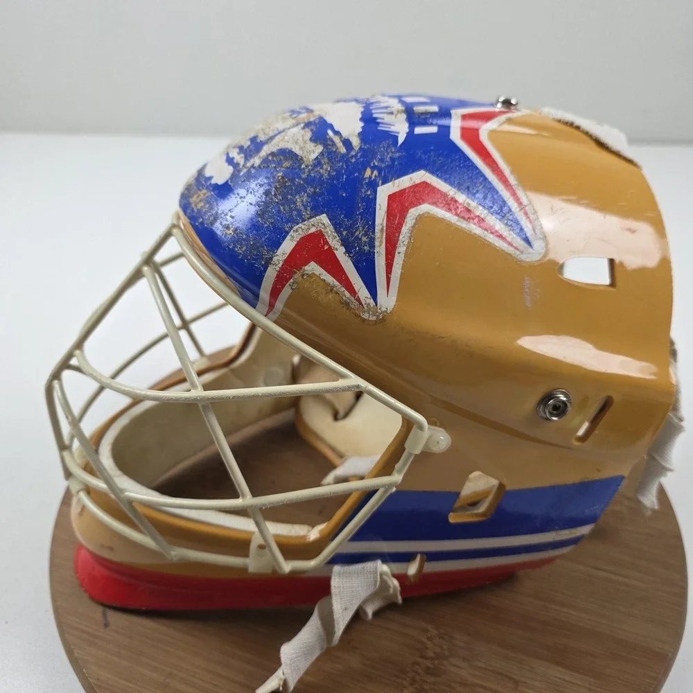 VTG 90S Cooper Full Face Goalie Helmet One Size Yellow Rink Hockey Mask Cage